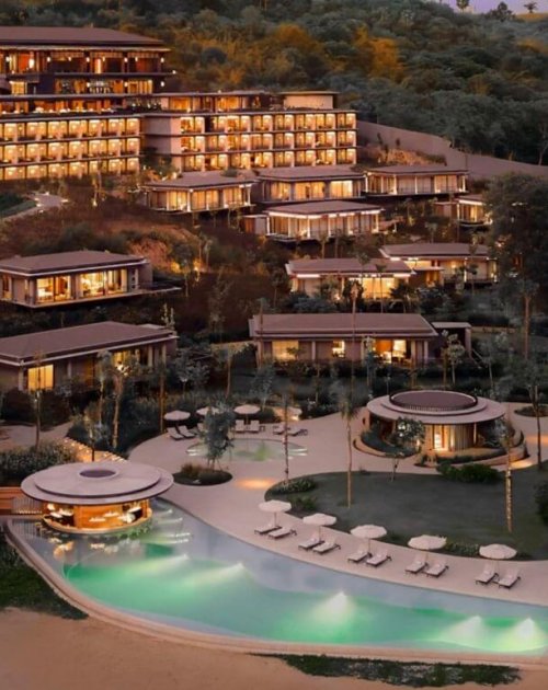 TA’AKTANA – A Luxury Collection Resort & Spa, Labuan Bajo TA'AKTANA Luxury Resort & Spa in Labuan Bajo, Indonesia